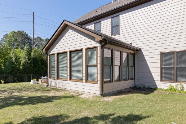 LaRuche-Castle-2160WatercrestCommons10