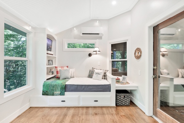 LaRuche-Castle-309WeatherStoneLane03