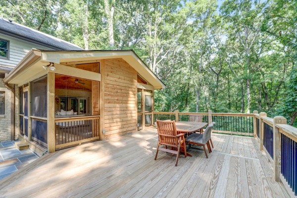 LaRucheCreative-215CameronGlenCt02