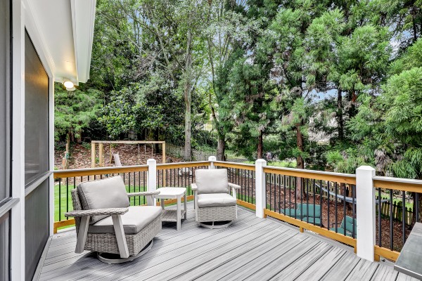 LaRucheCreative-RealEstate-CastleConstruction-1927FieldPondGlen-06