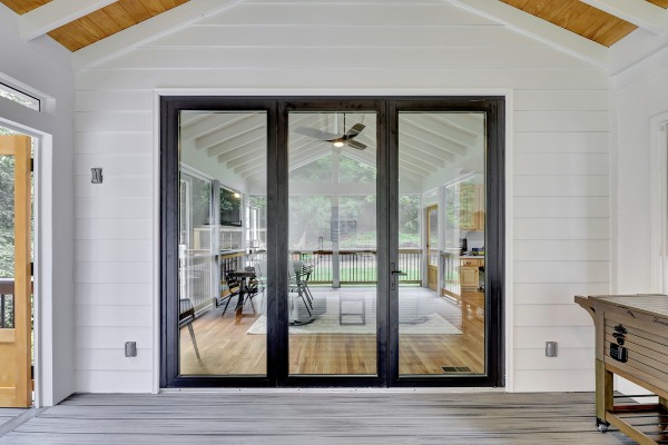 LaRucheCreative-RealEstate-CastleConstruction-1927FieldPondGlen-09