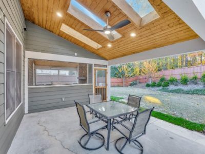 LaRuche_CastleConstruction_2185_Watercrest_Commons-02