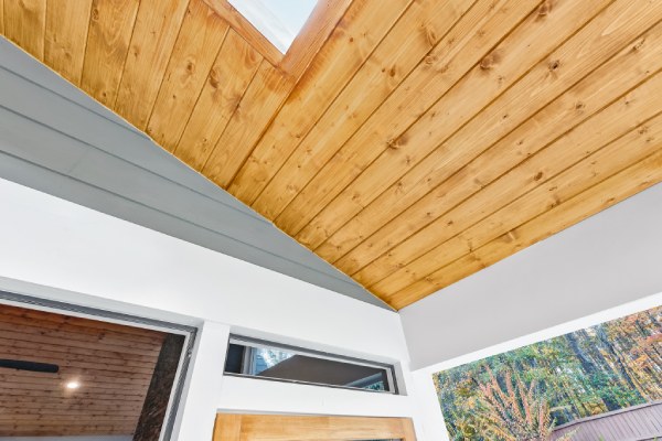 LaRuche_CastleConstruction_2185_Watercrest_Commons-04