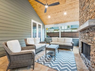 LaRuche_CastleConstruction_2185_Watercrest_Commons-05