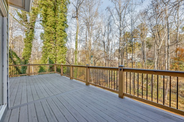 gallery_LaRuche_CastleConstruction_1540_Tennessee_Walker_Dr-04_1659539619