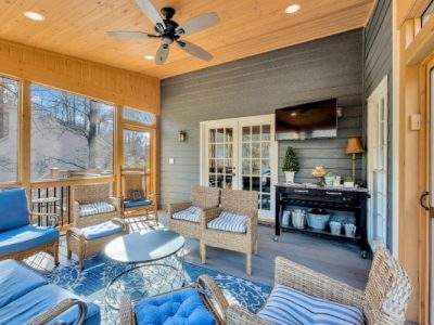 gallery_LaRuche_CastleConstruction_1540_Tennessee_Walker_Dr-07_1659539576