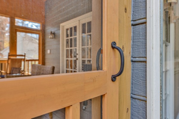 gallery_LaRuche_CastleConstruction_1540_Tennessee_Walker_Dr-12_1659539562